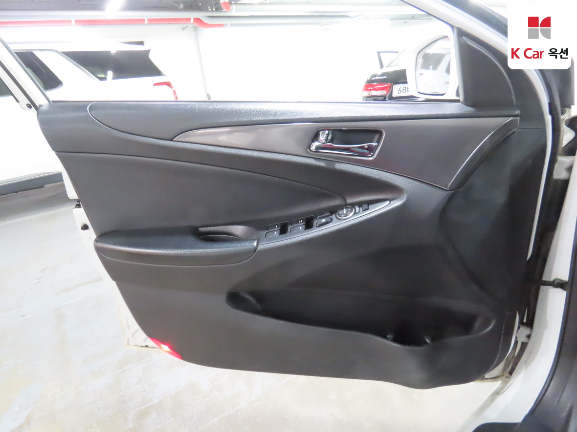 هيونداي سوناتا 2012 - صورة 8