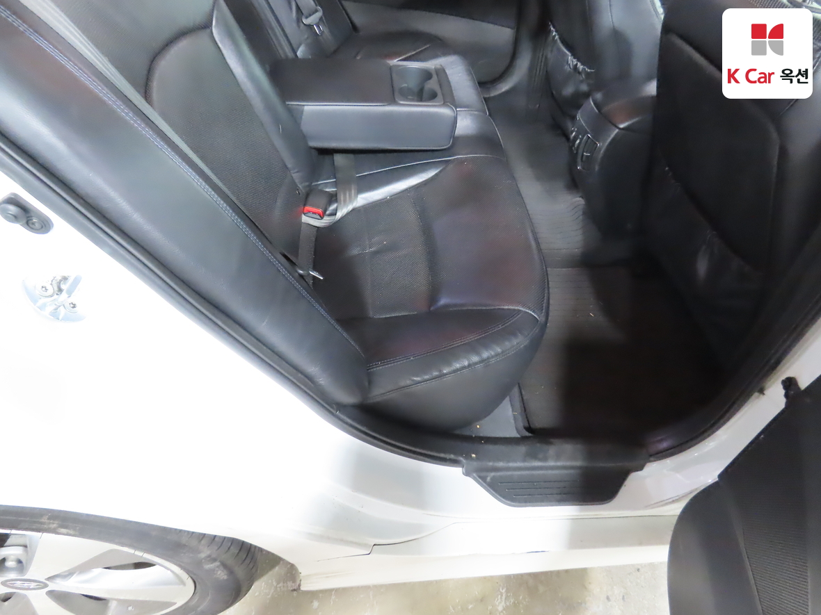 هيونداي سوناتا 2012 - صورة 28