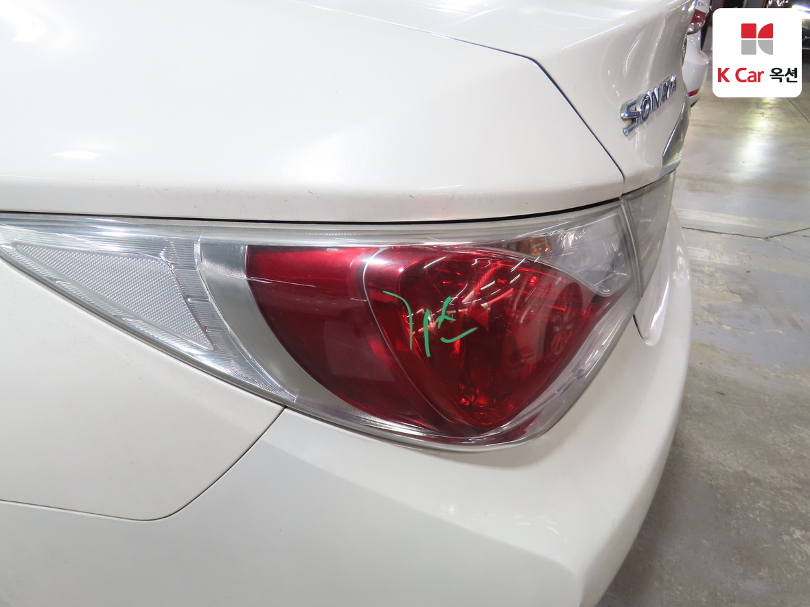 هيونداي سوناتا 2012 - صورة 37