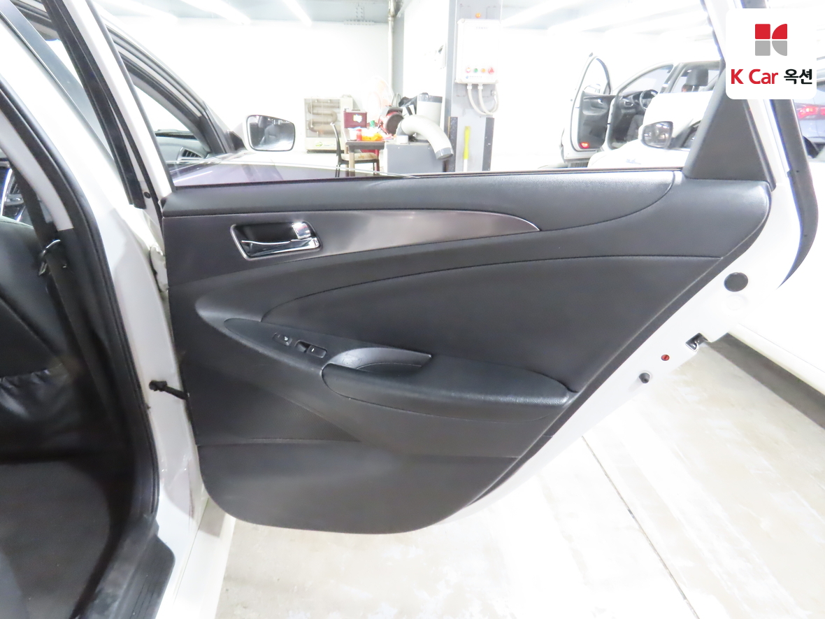 هيونداي سوناتا 2012 - صورة 27