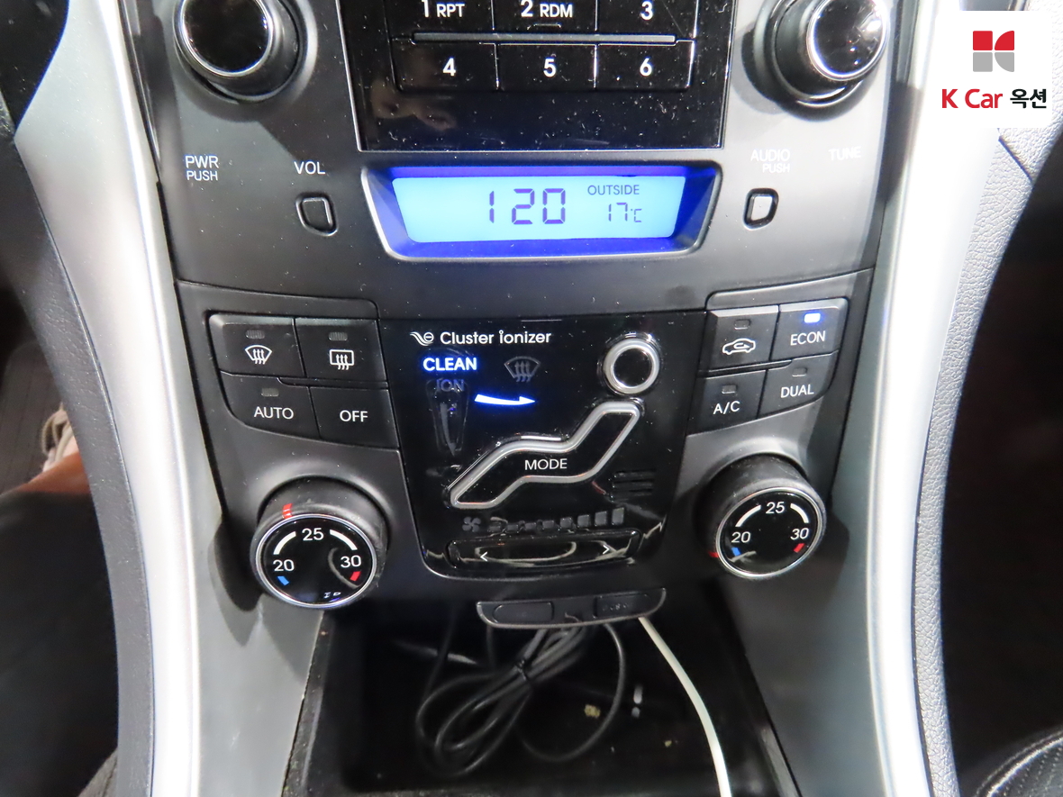 هيونداي سوناتا 2012 - صورة 16