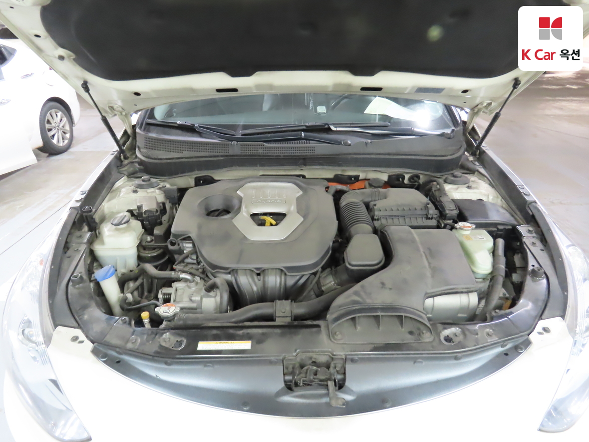 هيونداي سوناتا 2012 - صورة 33