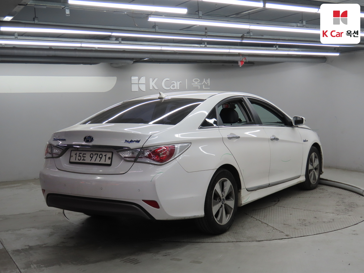 هيونداي سوناتا 2012 - صورة 2