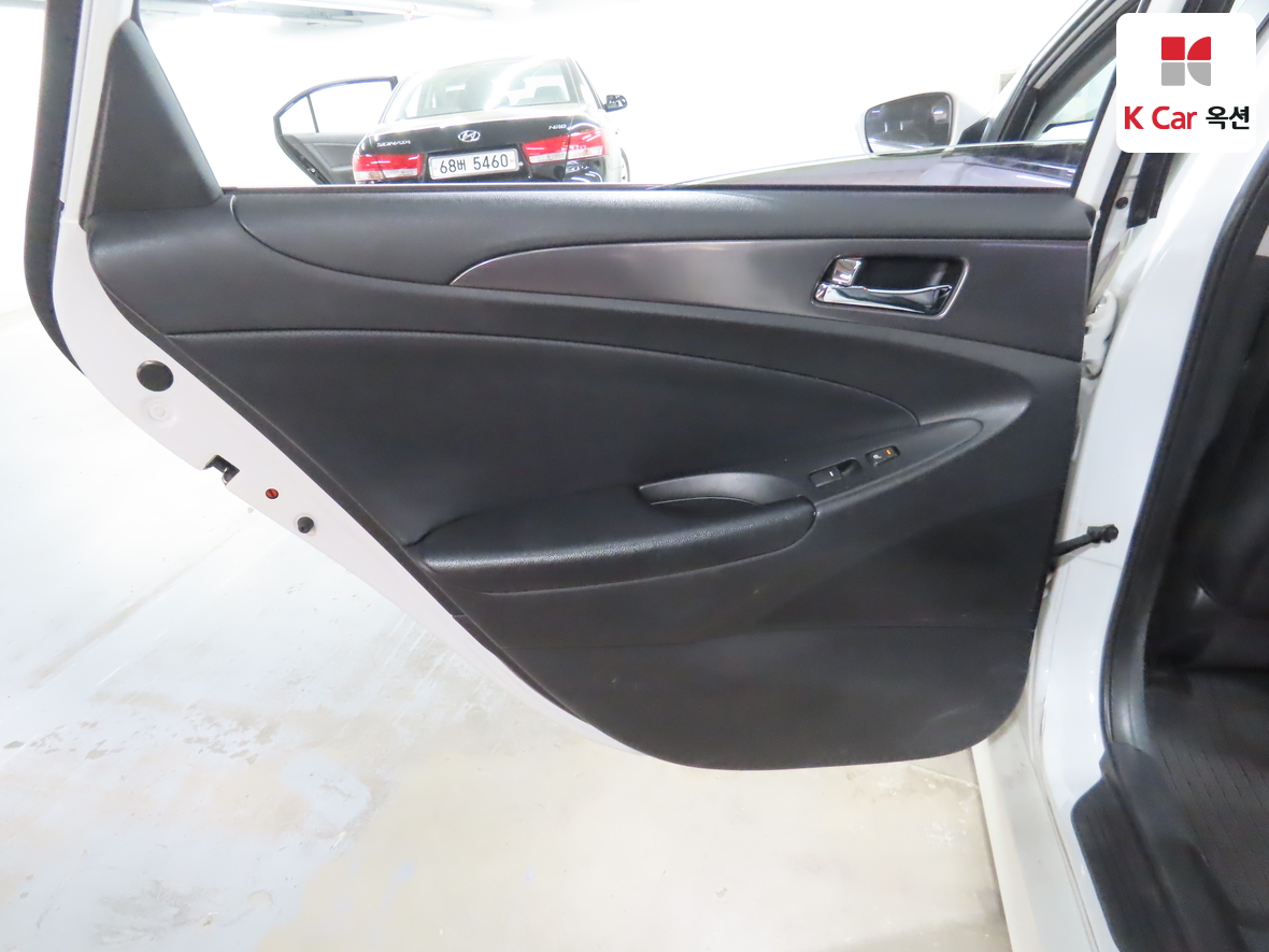 هيونداي سوناتا 2012 - صورة 23