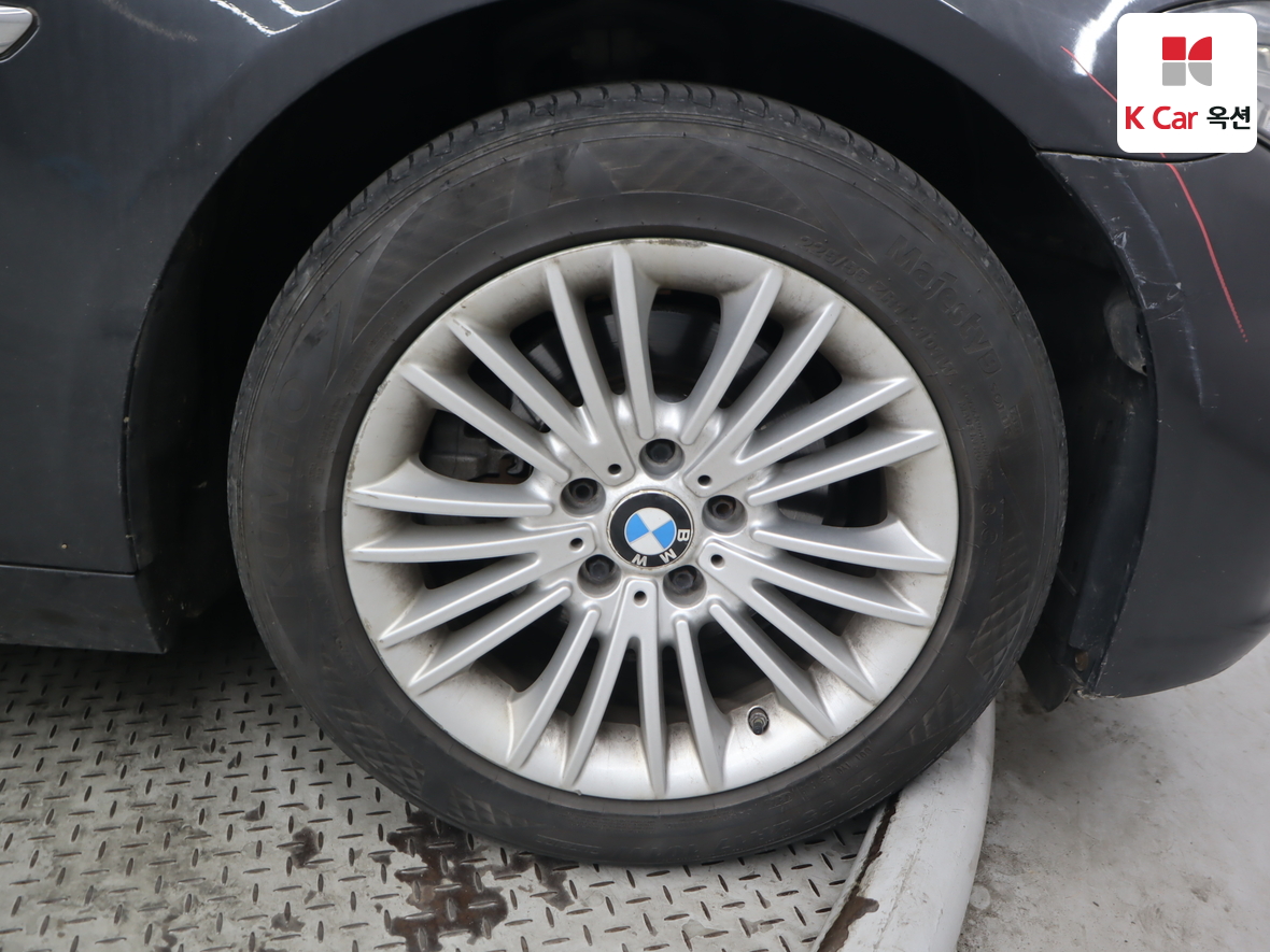 BMW 5 시리즈 - 52
