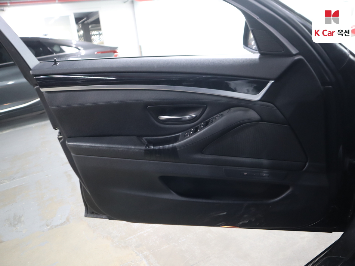 BMW 5 시리즈 - 8
