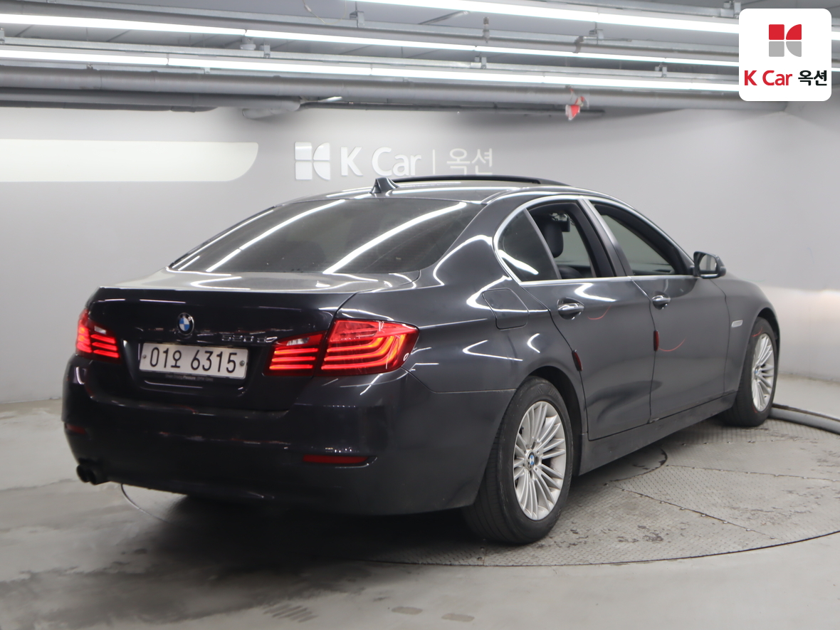 BMW 5 시리즈 - 2