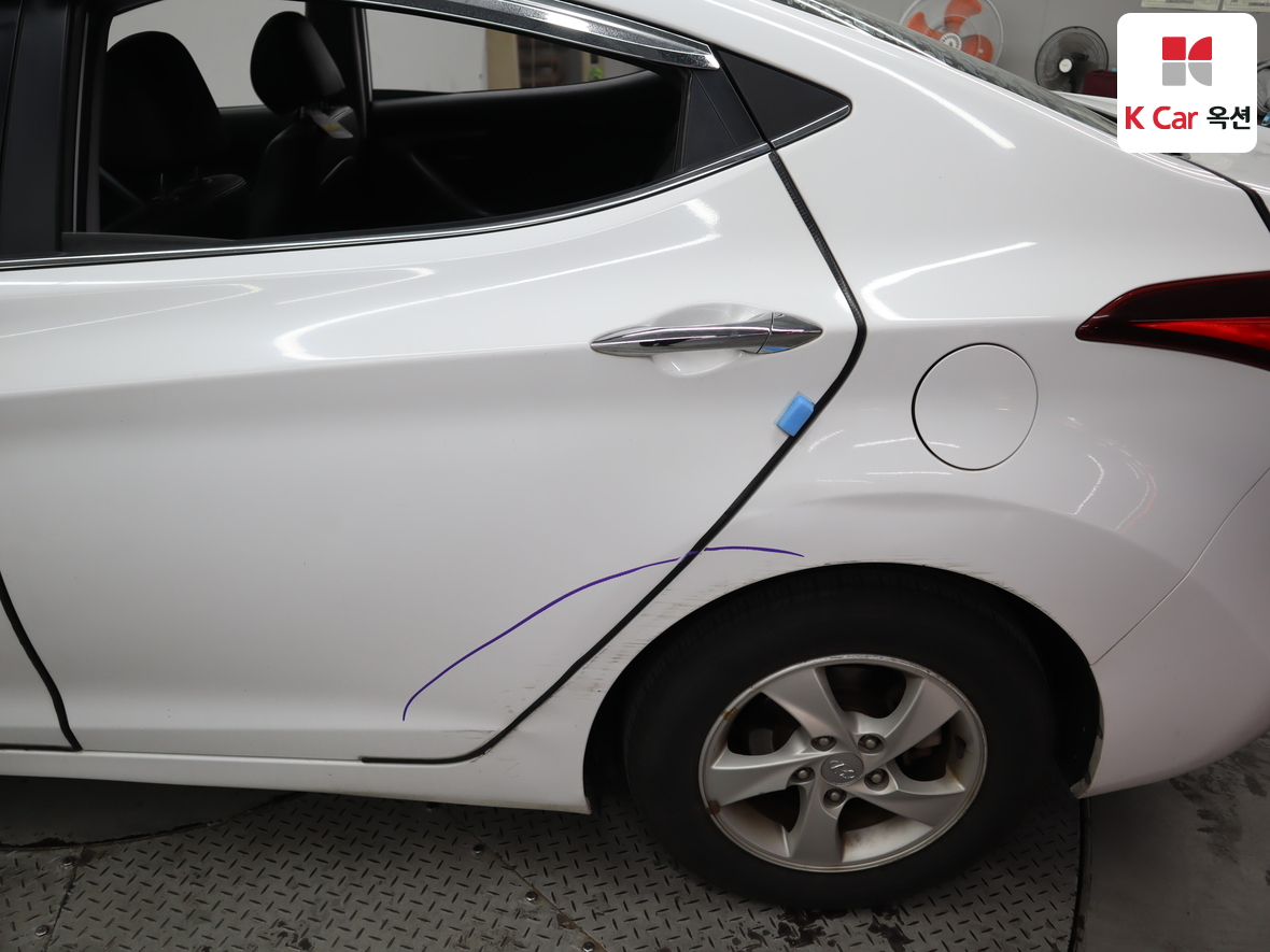 Hyundai Elantra 2014 - Image 40