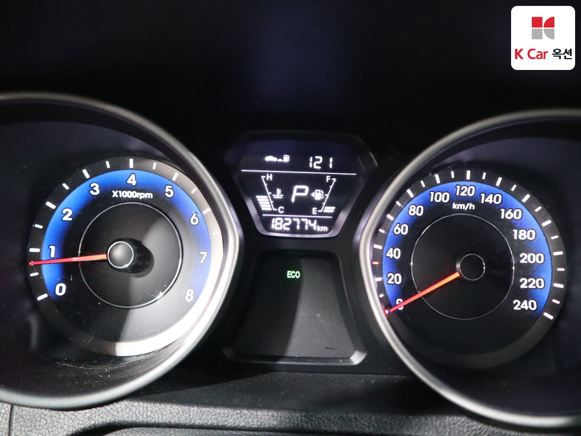 Hyundai Elantra 2014 - Image 5