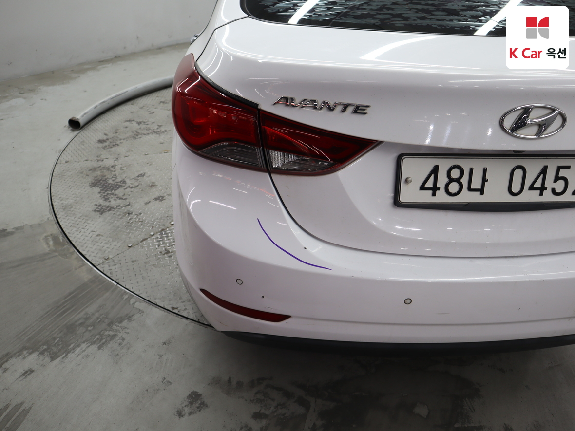 Hyundai Elantra 2014 - Image 41