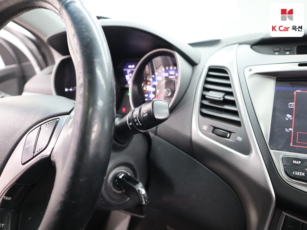 Hyundai Elantra 2014 - Image 11