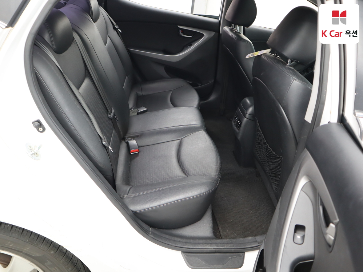 Hyundai Elantra 2014 - Image 29