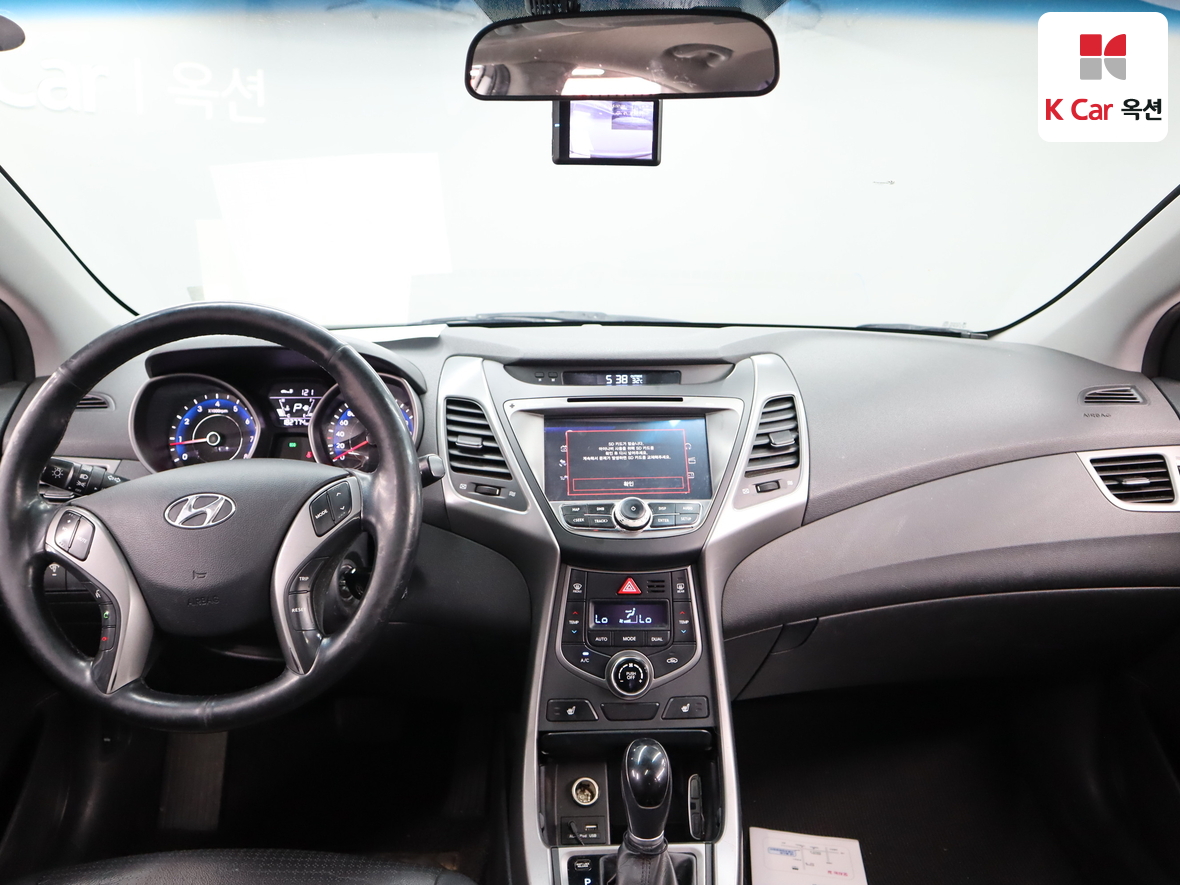 Hyundai Elantra 2014 - Image 3