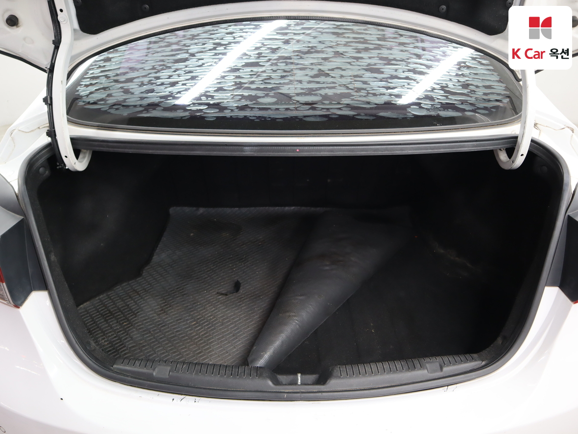 Hyundai Elantra 2014 - Image 27