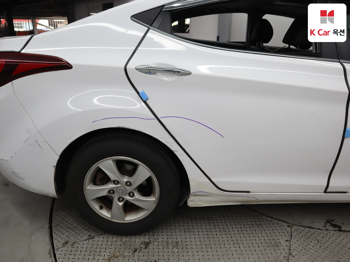 Hyundai Elantra 2014 - Image 42