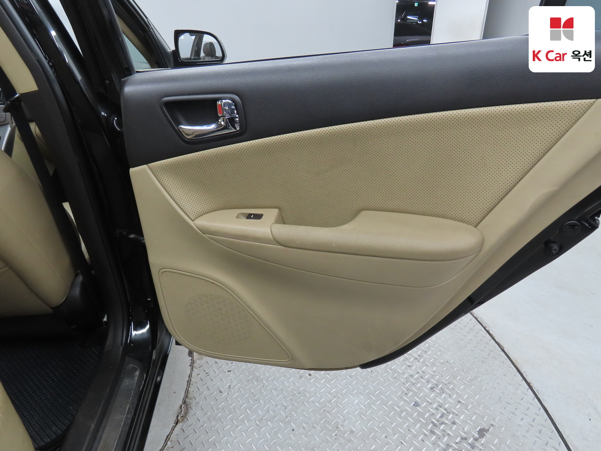 Hyundai Sonata 2008 - Image 26