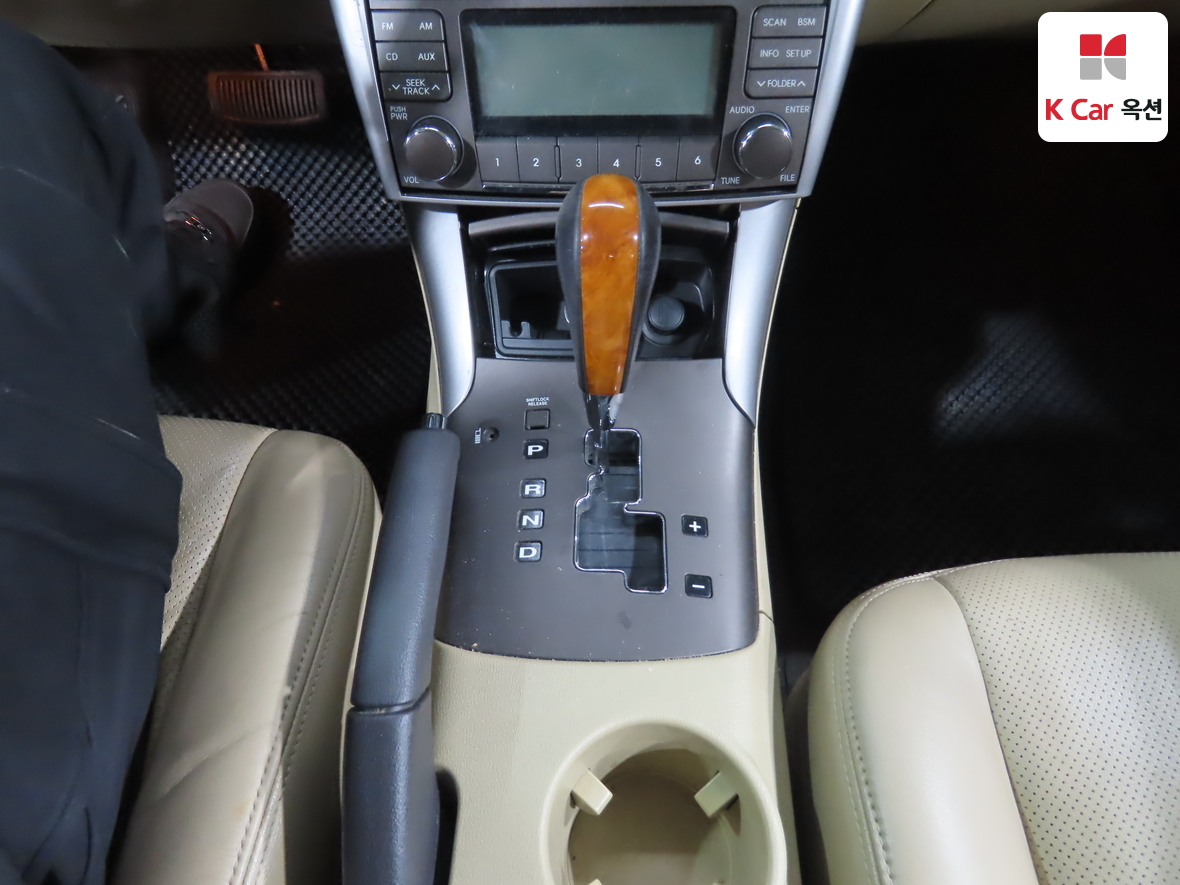 Hyundai Sonata 2008 - Image 16