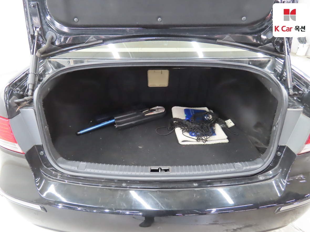 Hyundai Sonata 2008 - Image 25