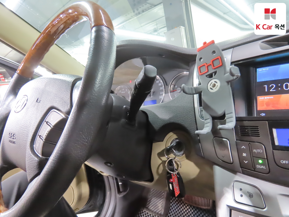 Hyundai Sonata 2008 - Image 11