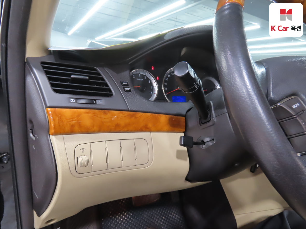 Hyundai Sonata 2008 - Image 9