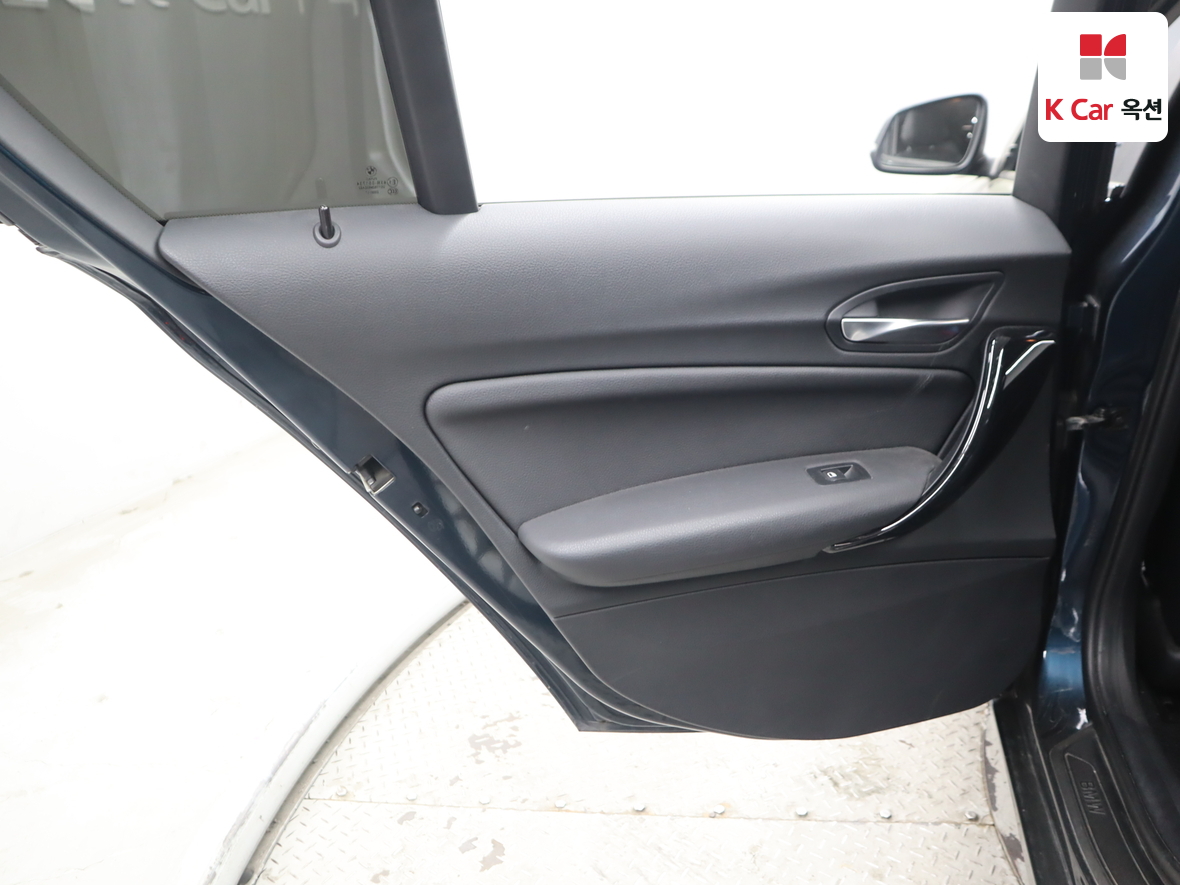 BMW 1 Series - 24
