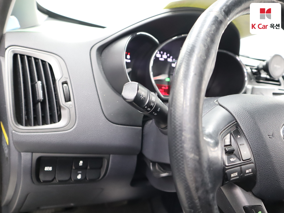 Kia Pride 2014 - Image 9