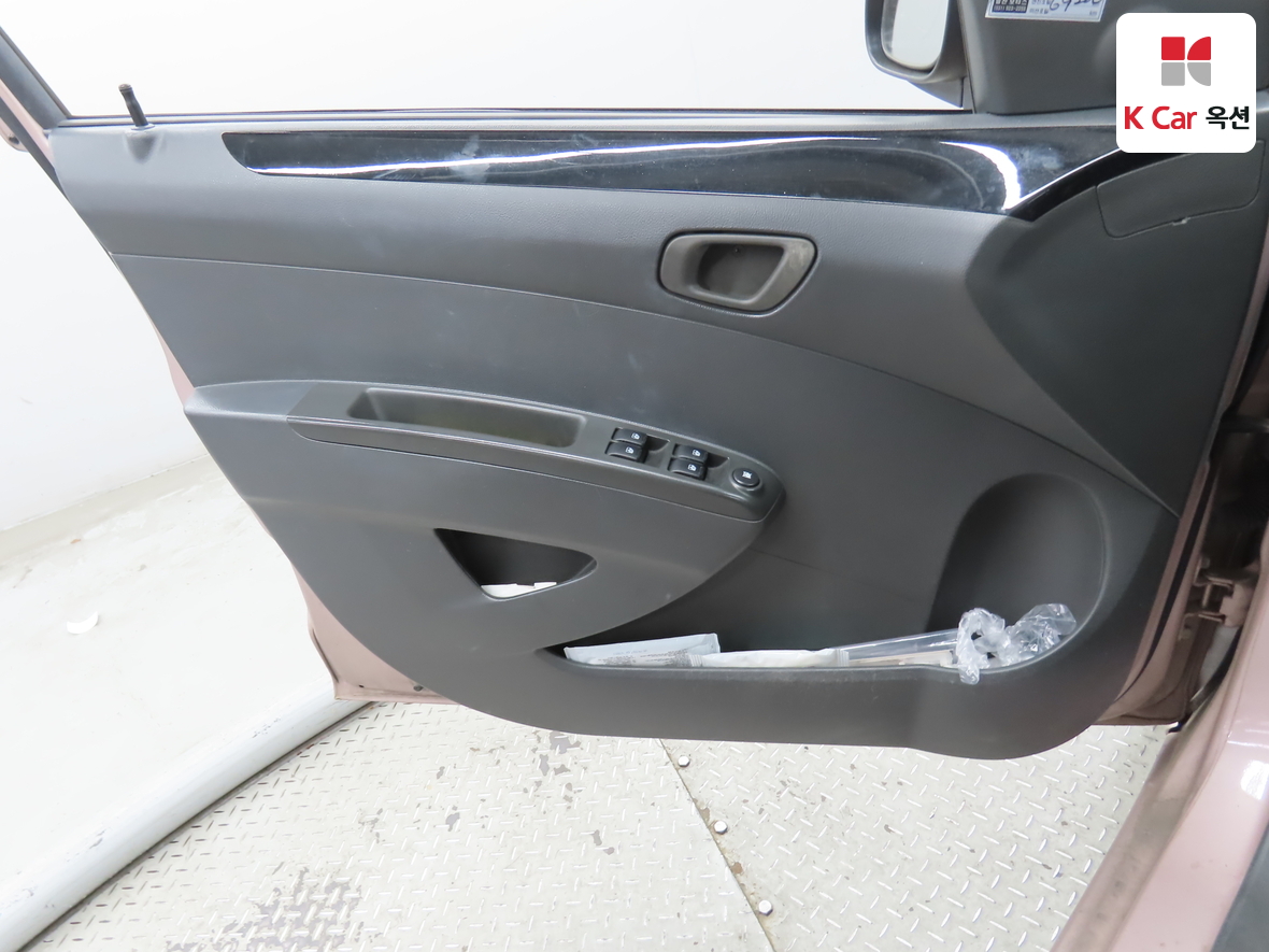 جنرال موتورز كوريا سبارك 2012 - صورة 8