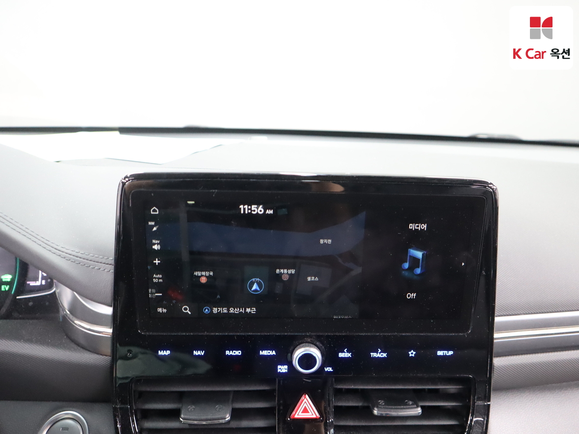 Hyundai Ioniq - 14