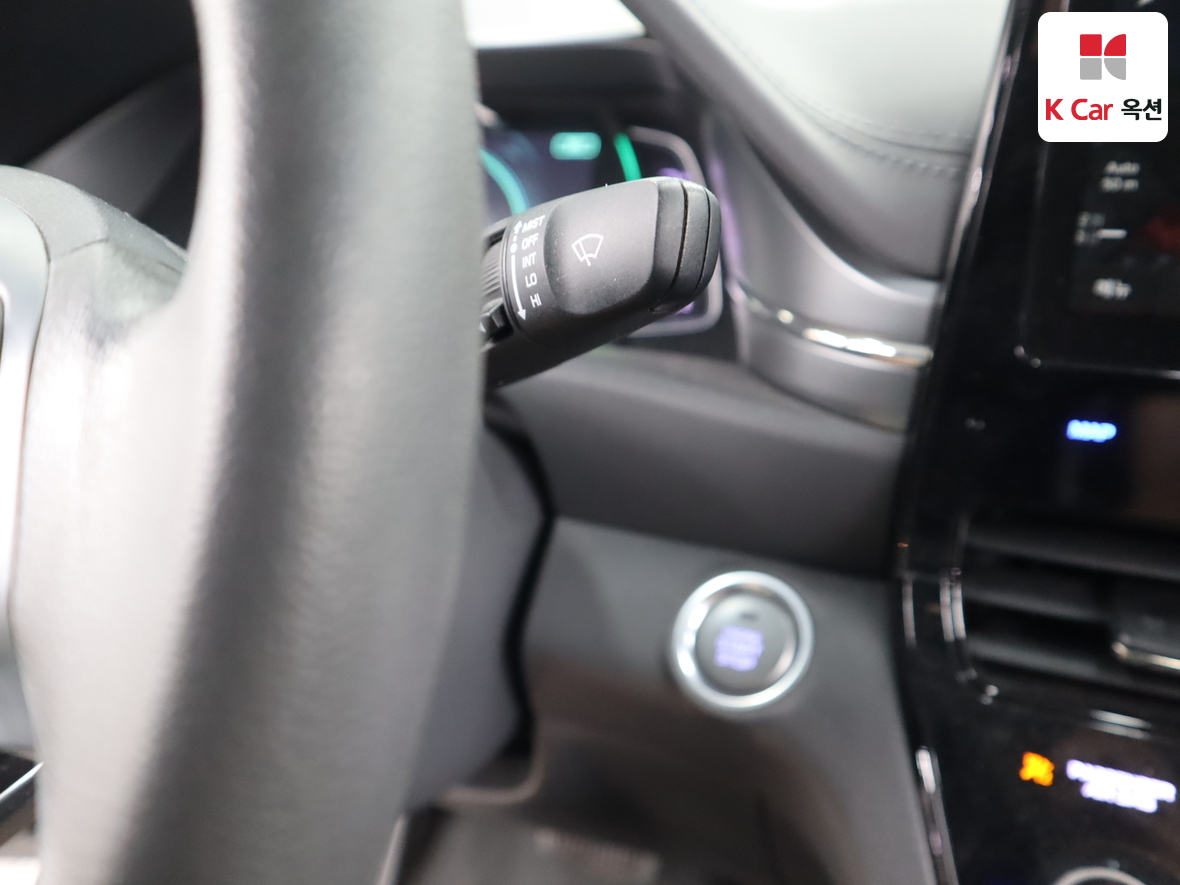 Hyundai Ioniq - 11