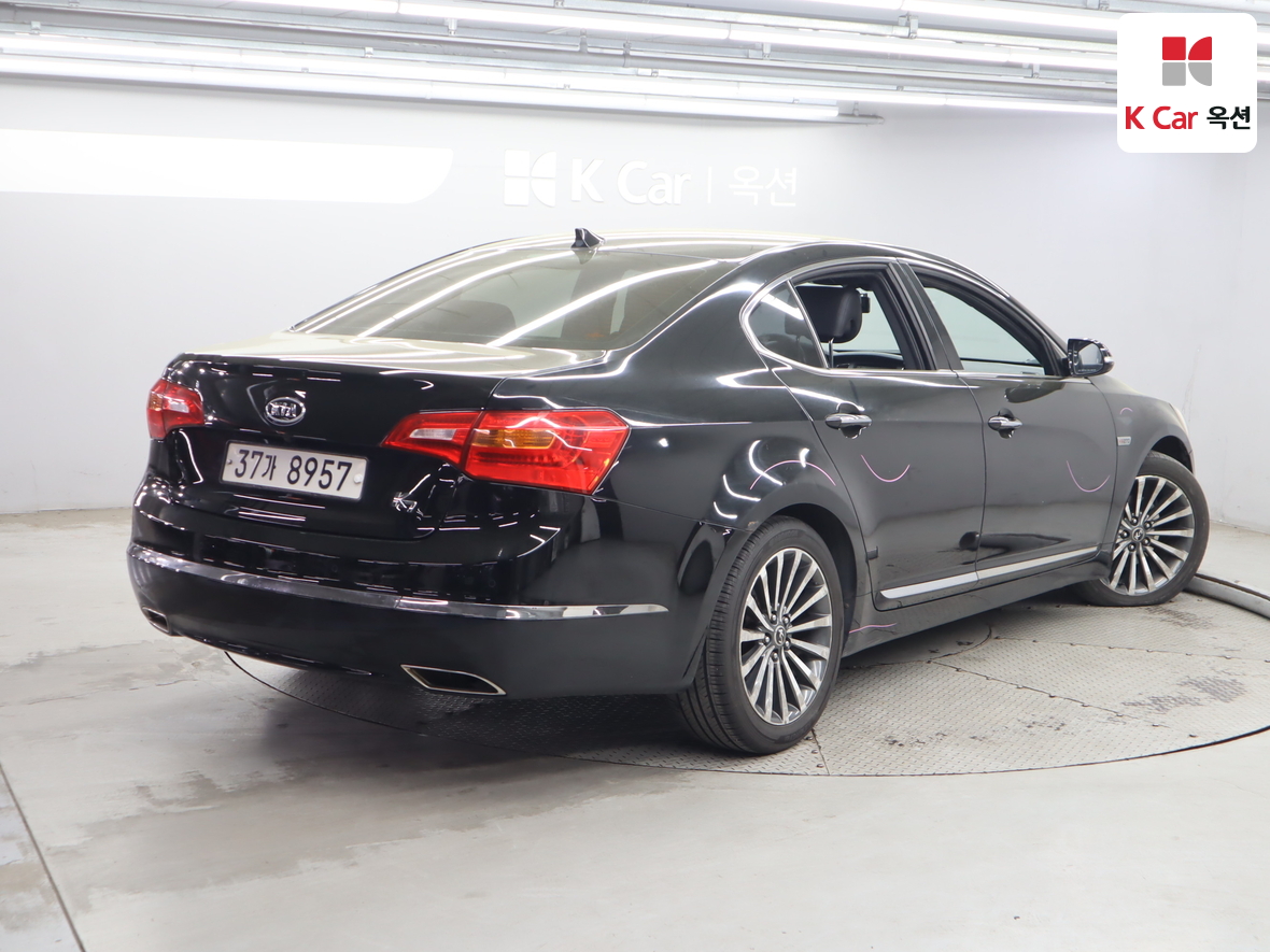 كيا K7 2010 - صورة 2