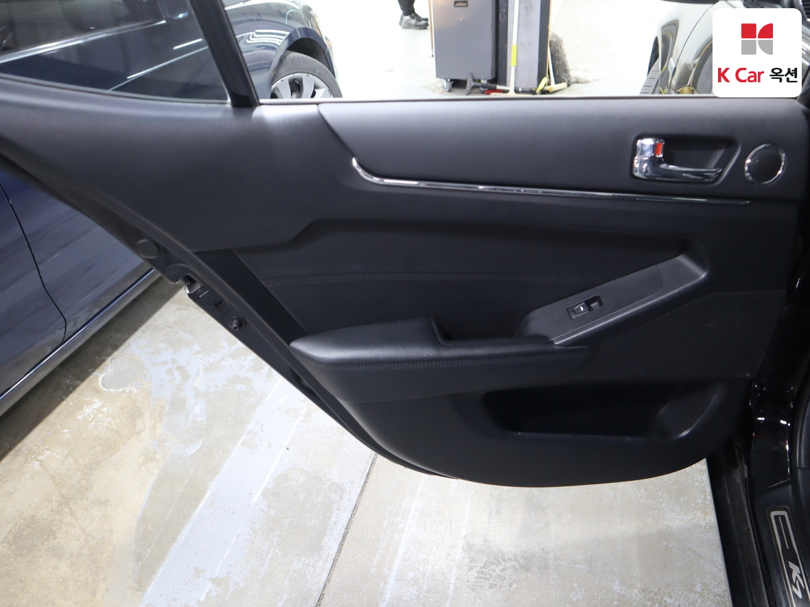 كيا K7 2010 - صورة 21