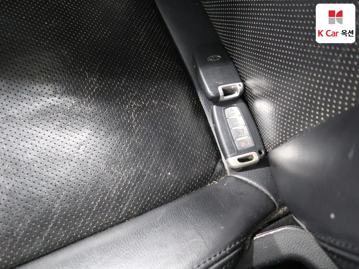 كيا K7 2010 - صورة 17