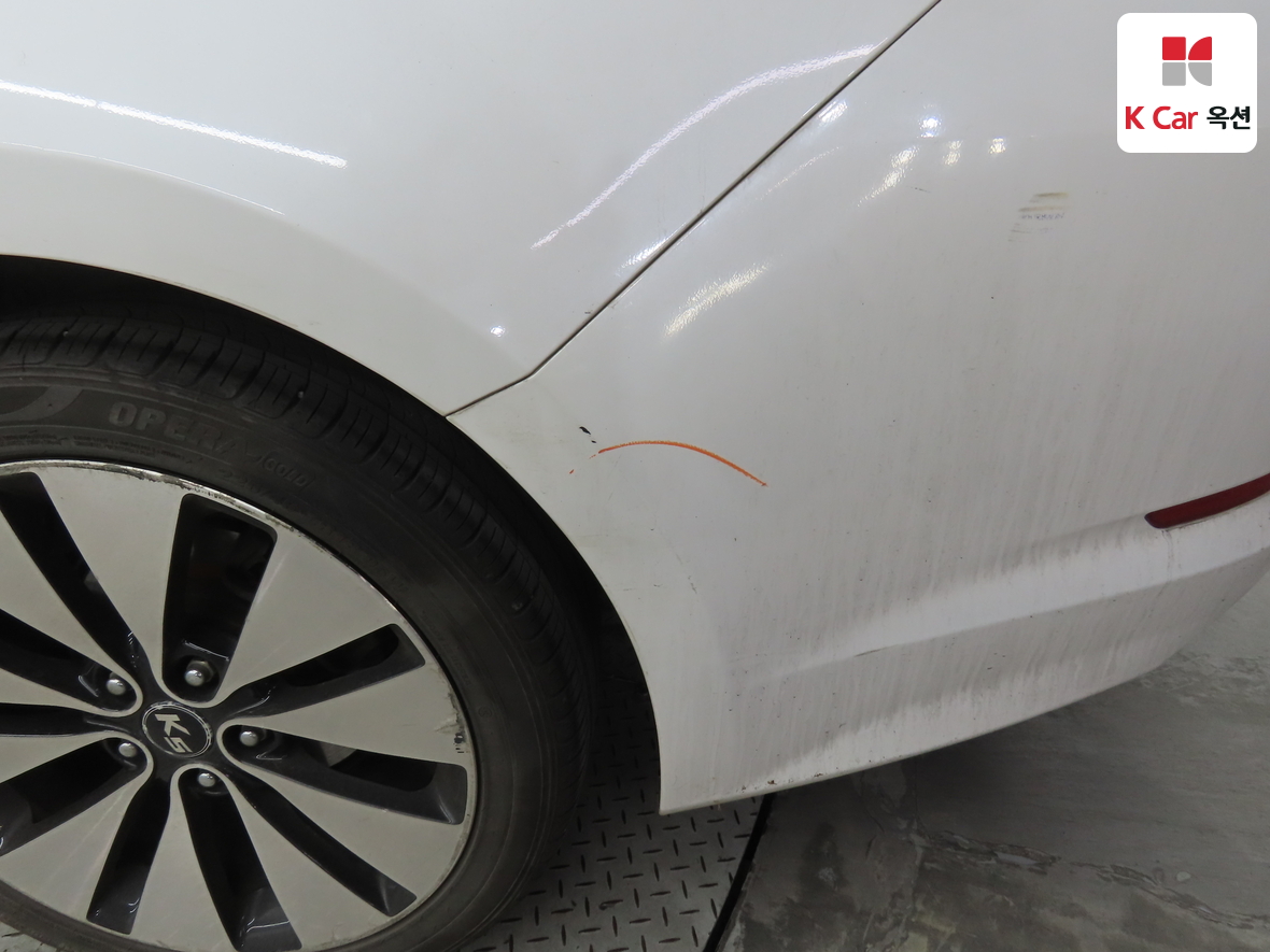 Kia K5 2011 - Image 42