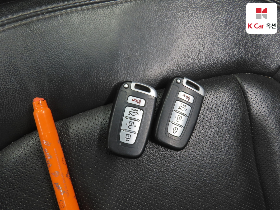 Kia K5 2011 - Image 17