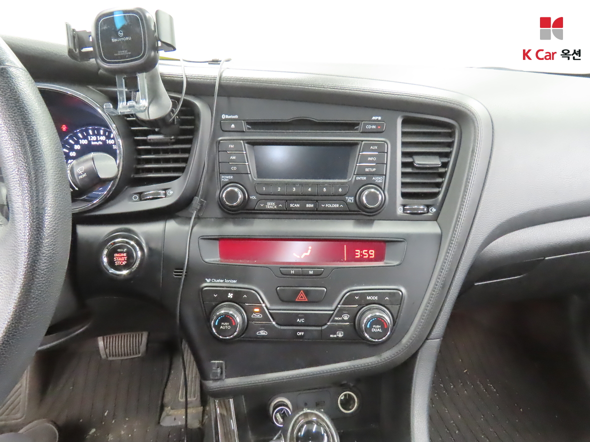 Kia K5 2011 - Image 6