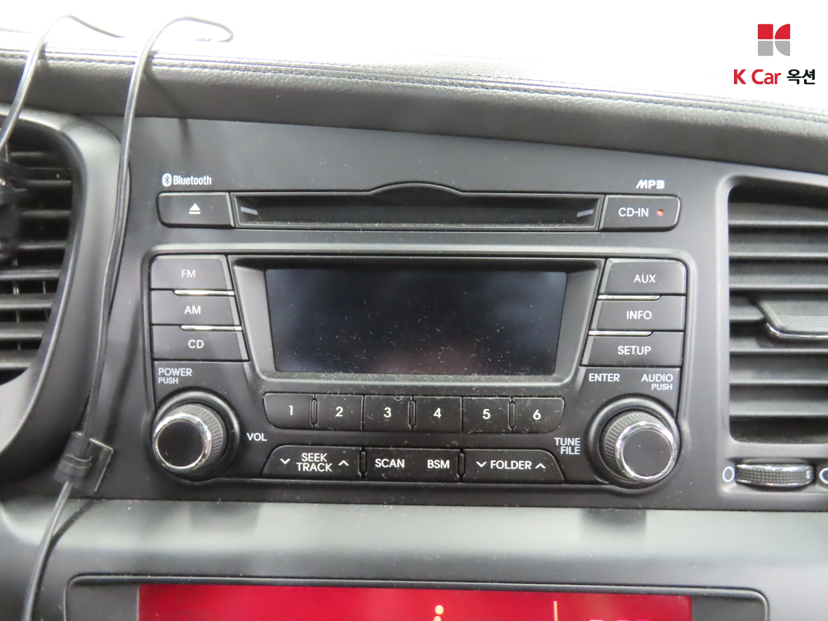 Kia K5 2011 - Image 14