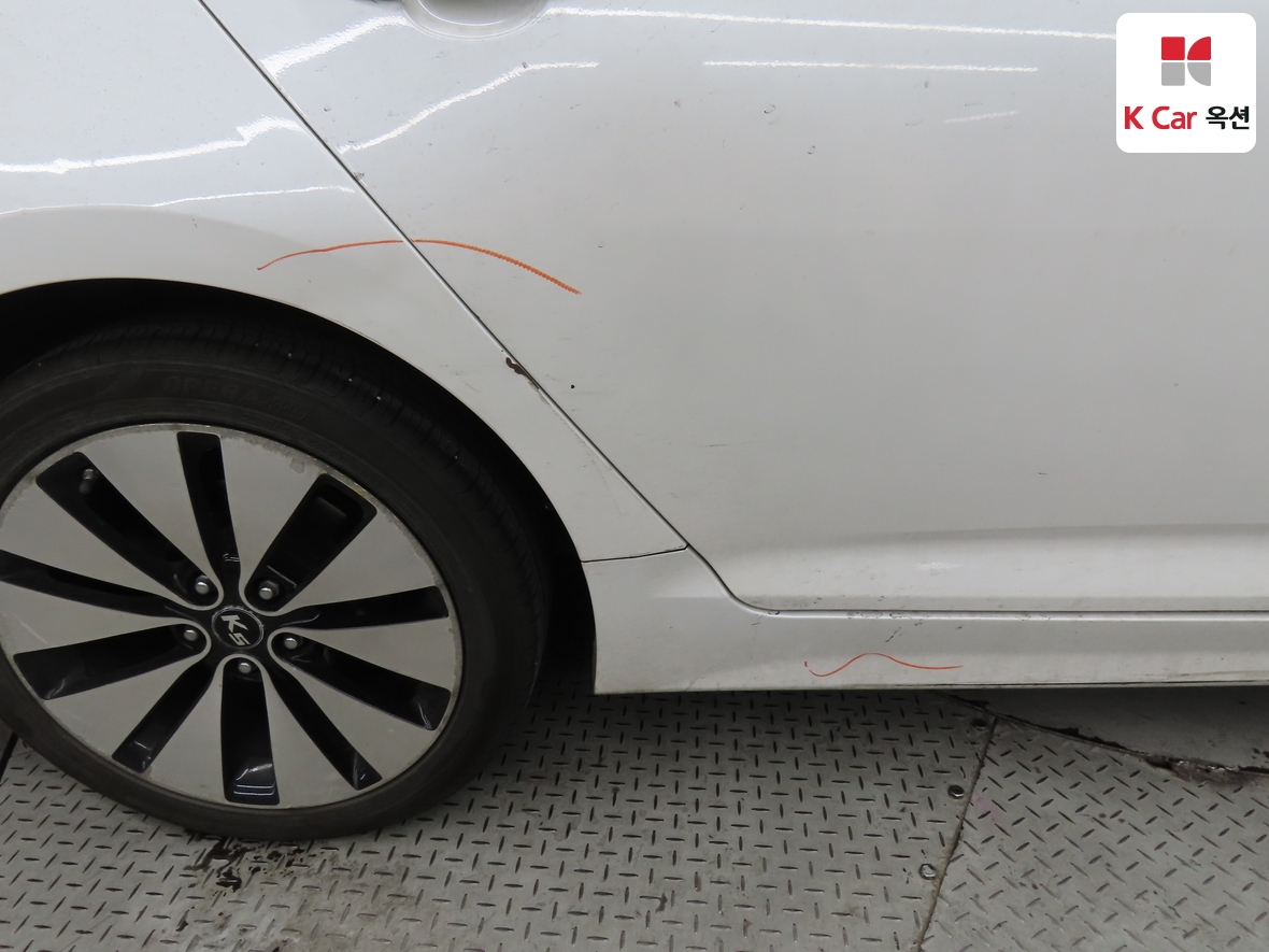 Kia K5 2011 - Image 43