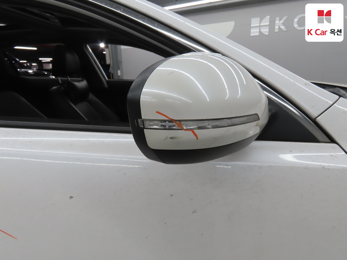 Kia K5 2011 - Image 37