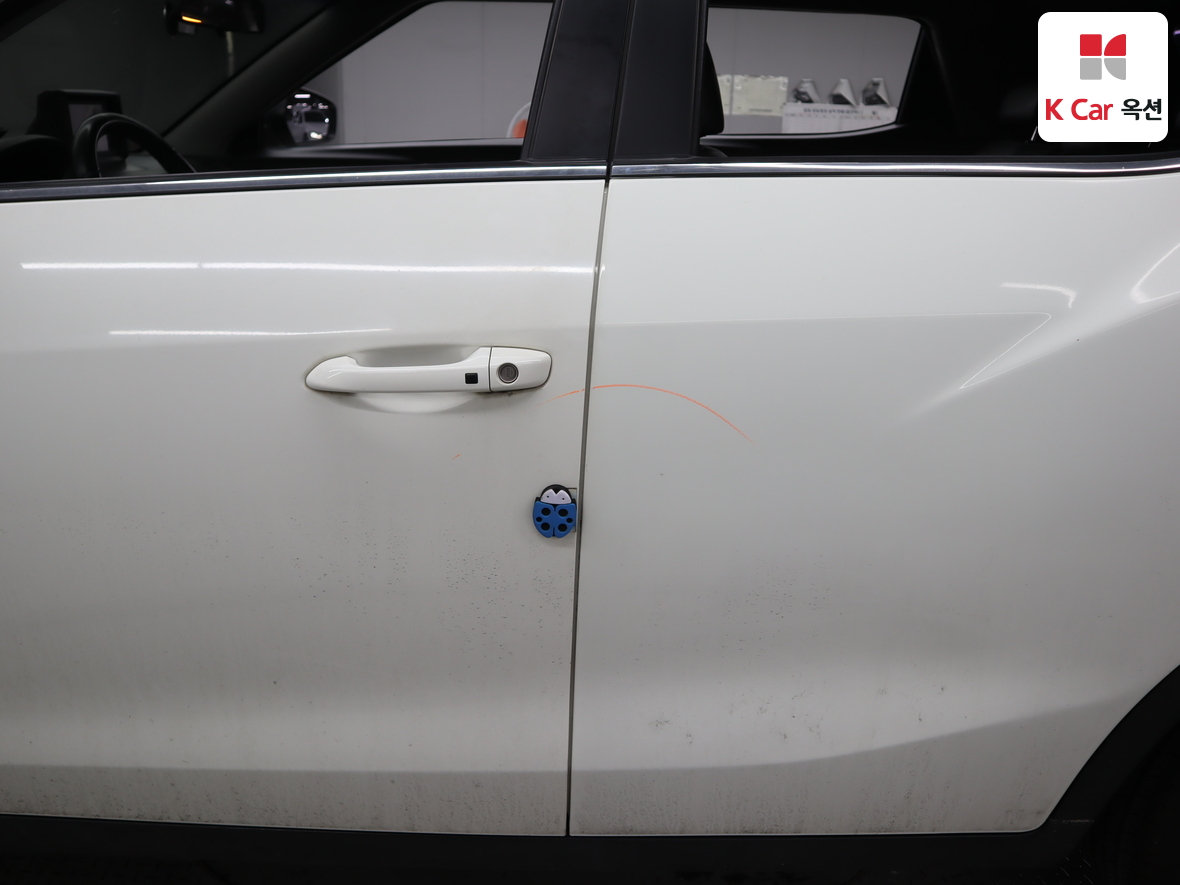 KG Mobility Tivoli 2016 - Image 38