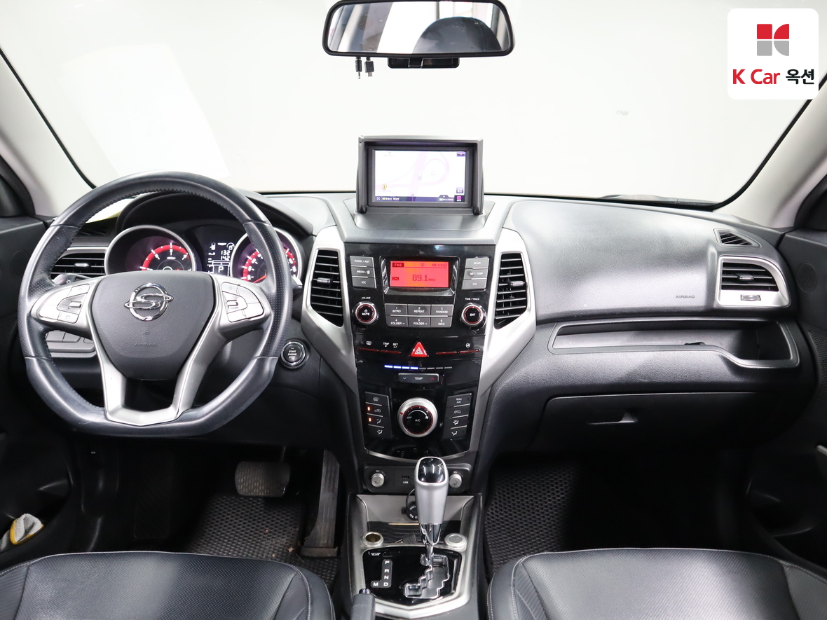 KG Mobility Tivoli 2016 - Image 3