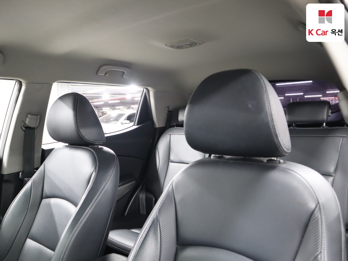 KG Mobility Tivoli 2016 - Image 20