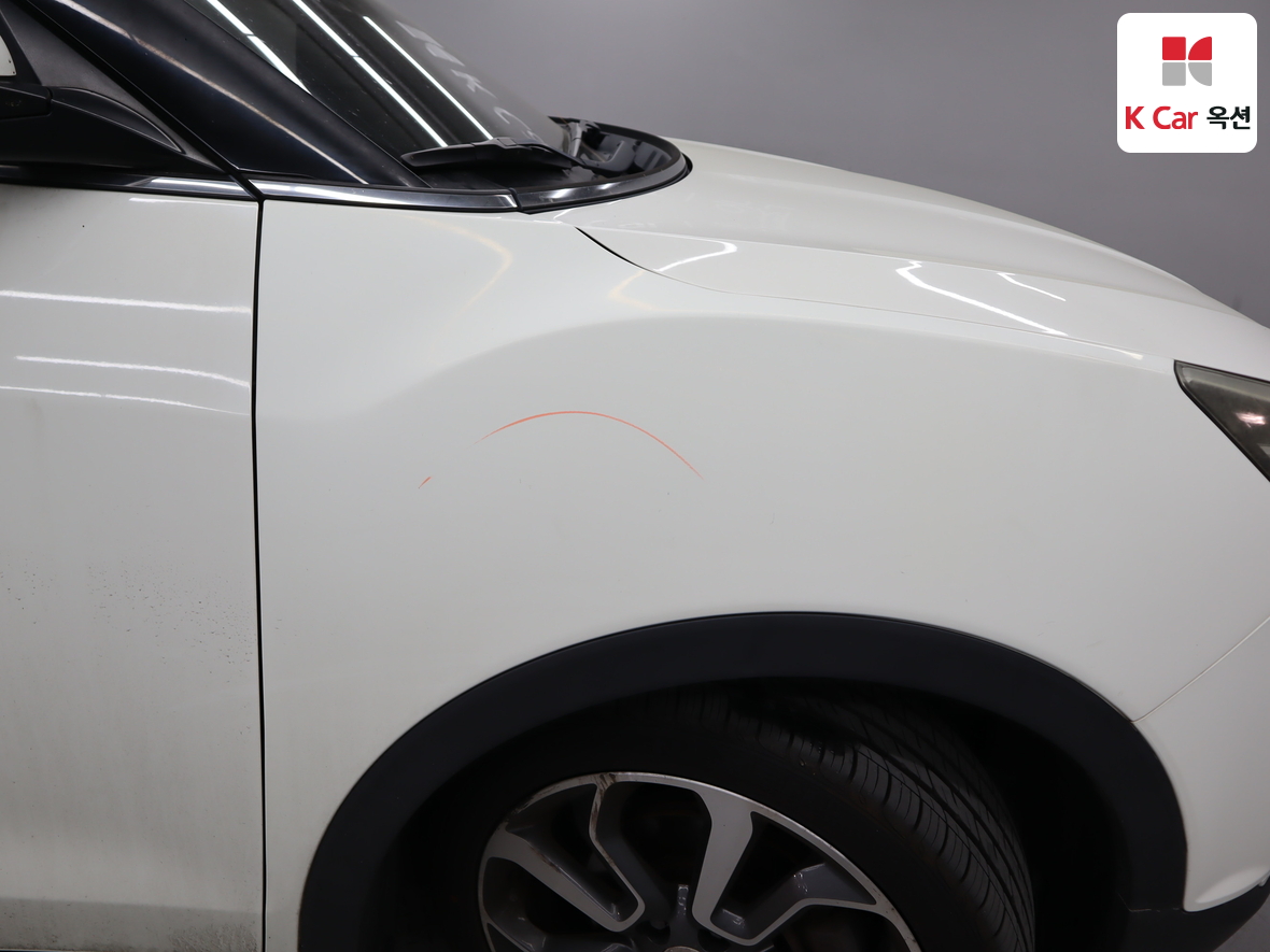 KG Mobility Tivoli 2016 - Image 41