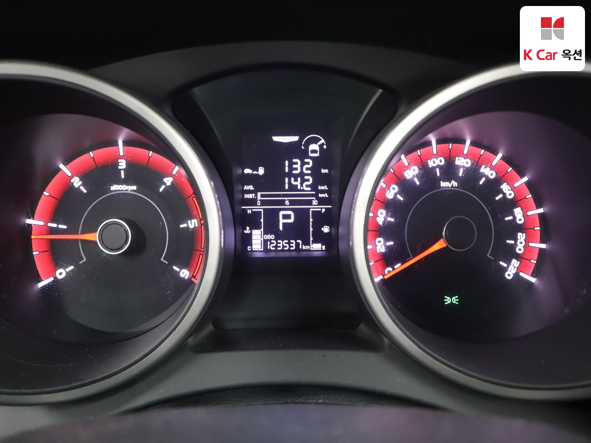 KG Mobility Tivoli 2016 - Image 5