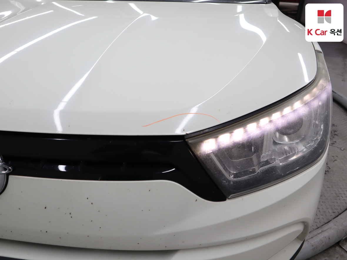 KG Mobility Tivoli 2016 - Image 37