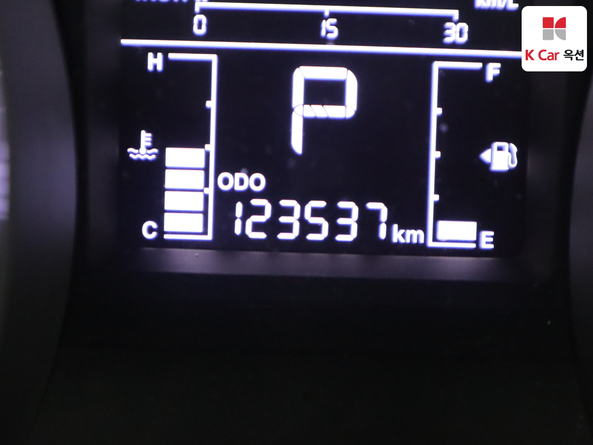 KG Mobility Tivoli 2016 - Image 4