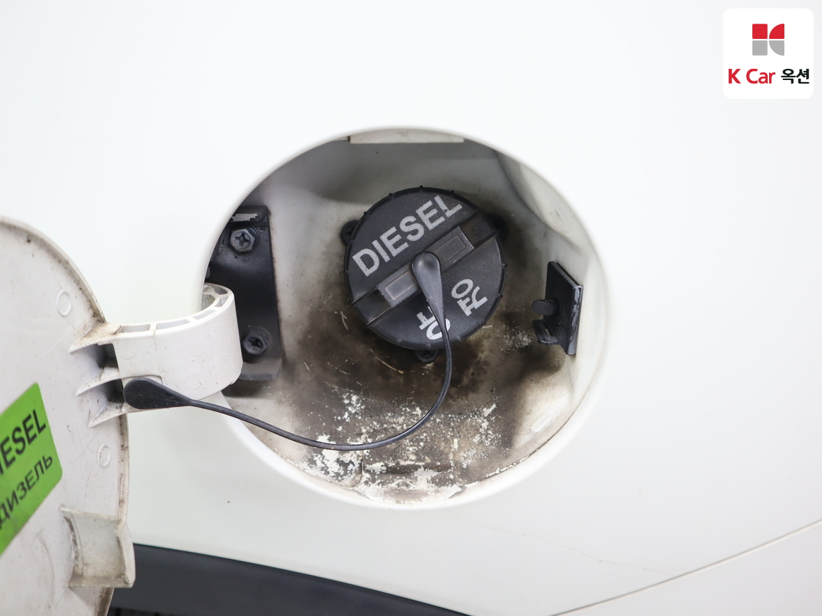 KG Mobility Tivoli 2016 - Image 25