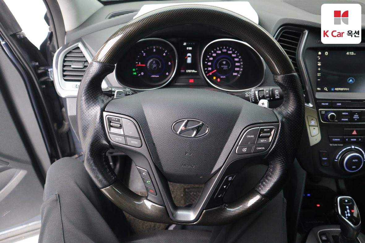 Hyundai Santa Fe - 10