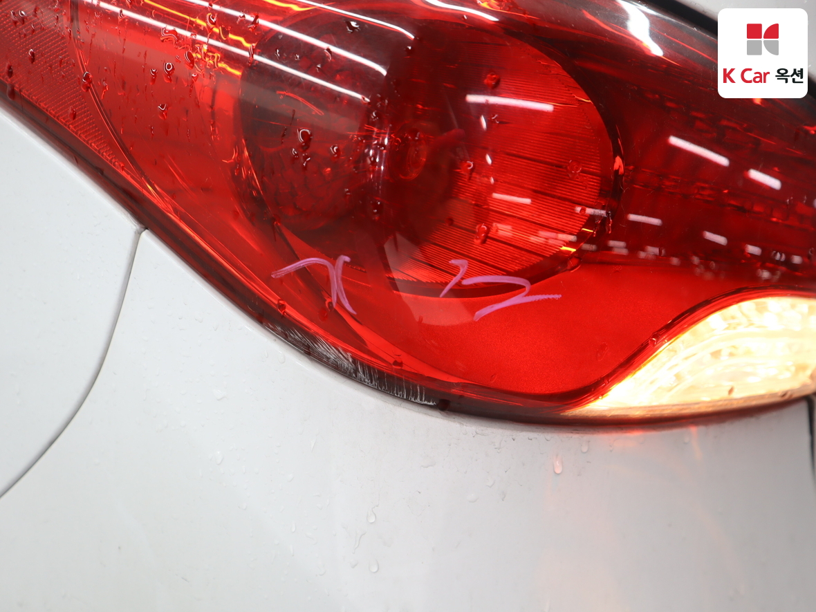 Hyundai Elantra 2012 - Image 37