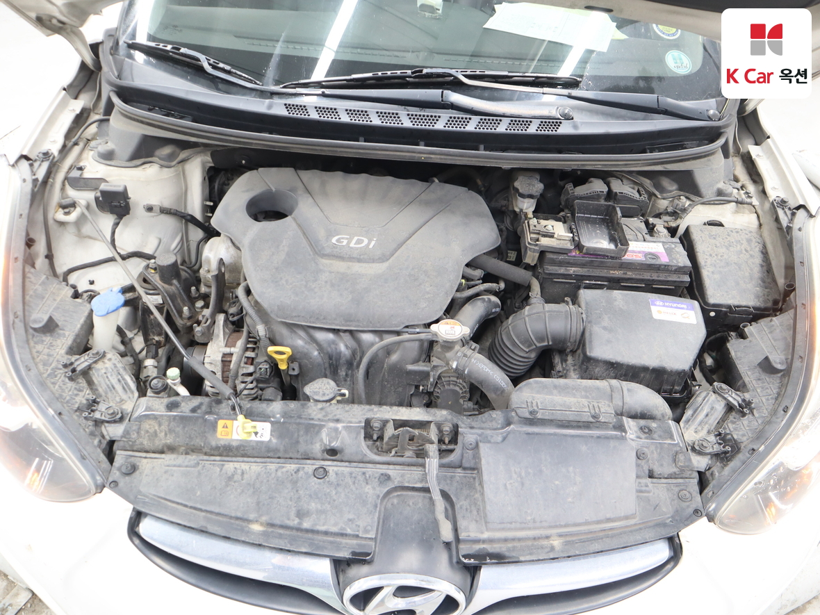 Hyundai Elantra 2012 - Image 33