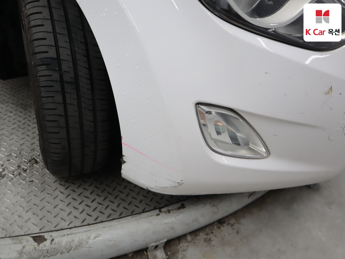 Hyundai Elantra 2012 - Image 38